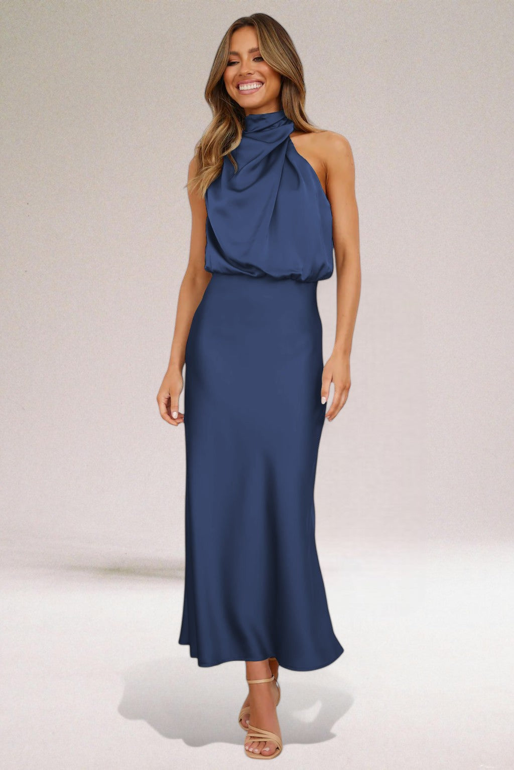 Abito Lungo Satinato Da Donna Con Scollo Halter E Gonna Fluida, immagine 7