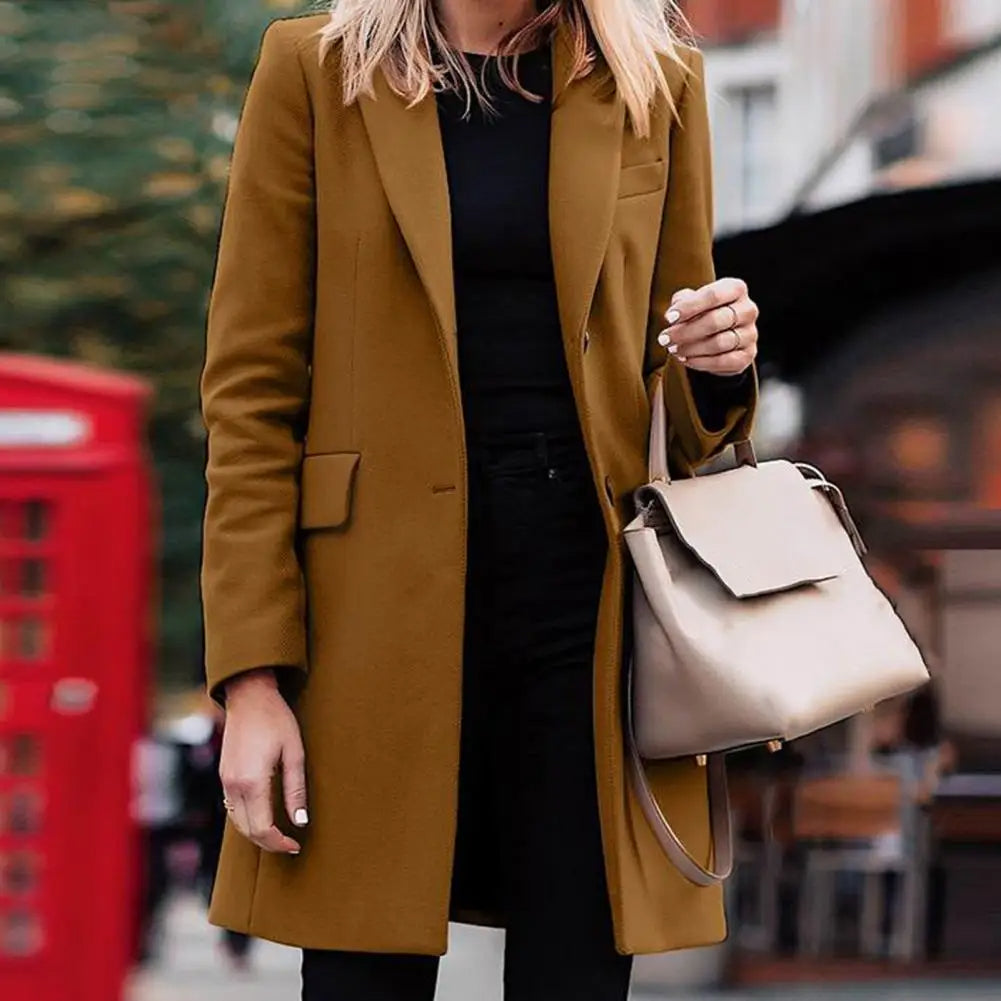 Cappotto Lungo Sfiancato Da Donna Con Revers E Tasche Con Patta, immagine 3