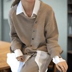 Cardigan Donna | Bottoni Diagonali & Vestibilità Morbida