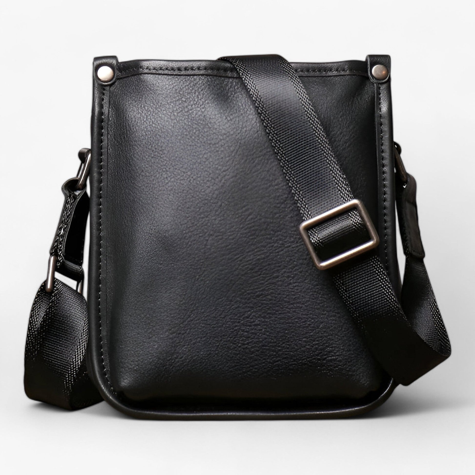 Borsa A Tracolla Nera Verticale Uomo — Lecco, immagine 1