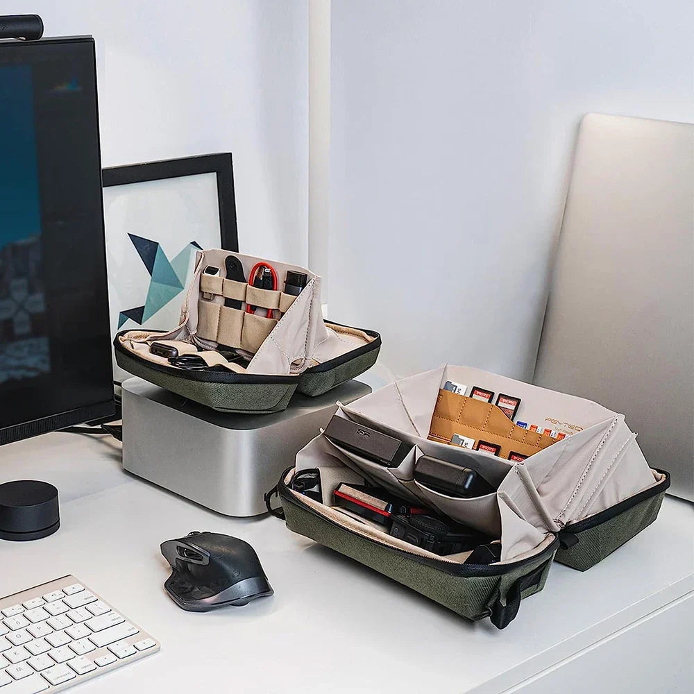 Organizer Tecnologico Nero Compatto Unisex — Tech, immagine 2