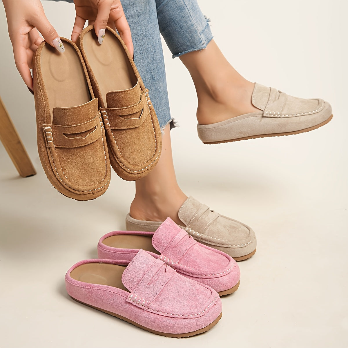 Siena | Suede Clogs