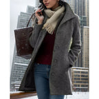 Cappotto Da Donna Con Revers, Bottoni E Tasche Frontali, immagine 3